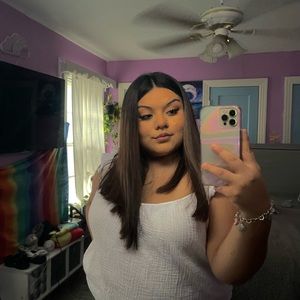 Meet your Posher, Ashley